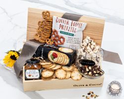Image of Olive & Cocoa Market Pantry to Share - Petite
