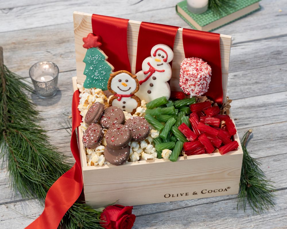 Olive & Cocoa Snow Day Sweets – Medium (Pre-Order for Mid October Delivery) primary image