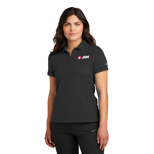 Nike Women's Victory Solid Polo image thumbnail