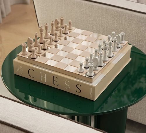 Art of chess mirror image thumbnail