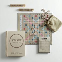 Image of Scrabble vintage bookshelf edition