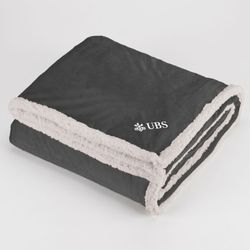 Image of Sherpa blanket - gray