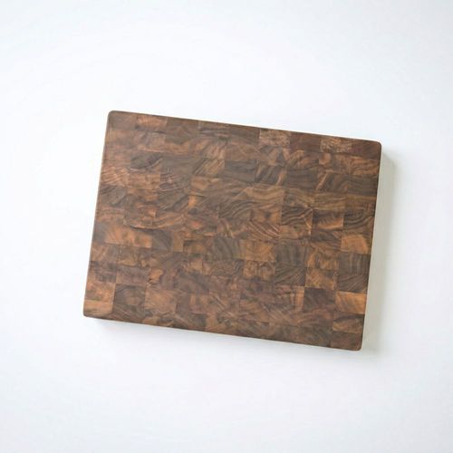Solid walnut cutting board image thumbnail