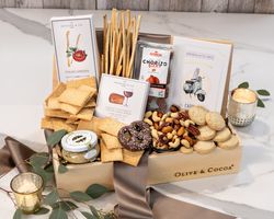 Image of Olive & Cocoa farmstead gourmet - medium (pre-order for early September delivery)