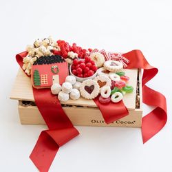 Image of Olive & Cocoa home for the holidays – medium (pre-order for early October delivery)