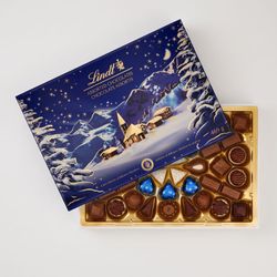 Image of Lindor holiday winter village gift box