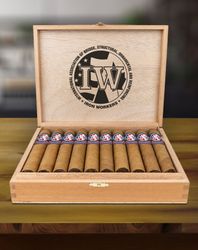 Image of Cigar Box with 10 Cigars​