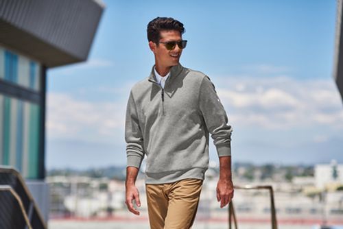 Nike Dri-FIT Corporate 1/2-Zip image thumbnail