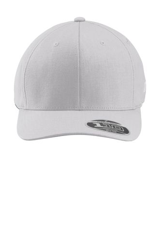 TravisMathew FOMO Solid Cap  image thumbnail
