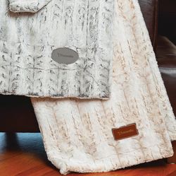 Image of Bordeaux Fur Blanket