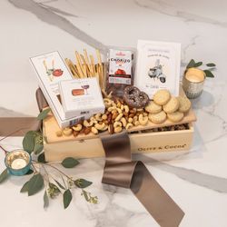Image of Olive & Cocoa Farmstead Gourmet Crate - Petite