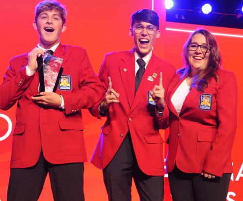  Red Blazer image thumbnail