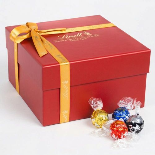 Lindor Grand Valentines Day Gift Box image thumbnail