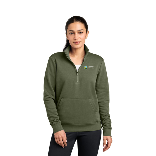 Nike Women's Club 1/2-Zip image thumbnail