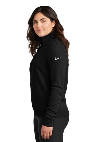 Nike Women's Club Fleece Sleeve Swoosh 1/2-Zip image thumbnail