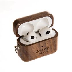 Image of Engraved Walnut Airpords Case