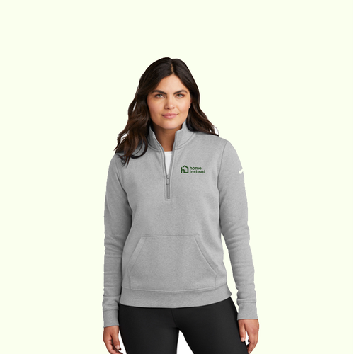 Nike Women's Club Fleece Sleeve Swoosh 1/2-Zip image thumbnail