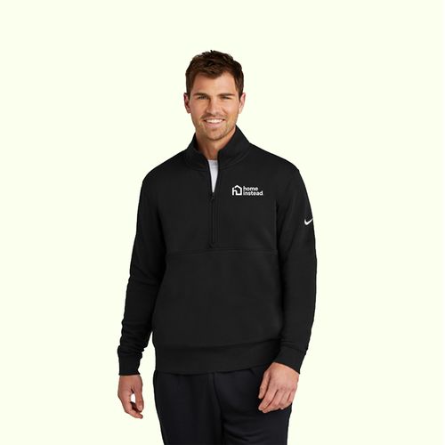 Nike Club Fleece Sleeve Swoosh 1/2-Zip image thumbnail