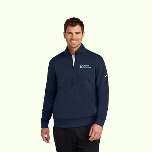 Nike Club Fleece Sleeve Swoosh 1/2-Zip image thumbnail