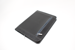 Image of Metropolitan Leather Zippered Padfolio