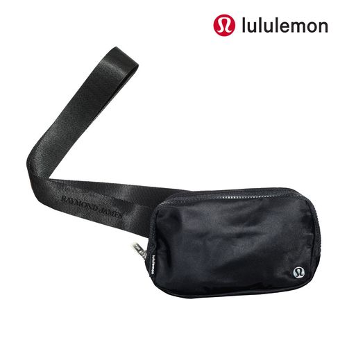 Lululemon Everywhere Belt Bag – Black image thumbnail