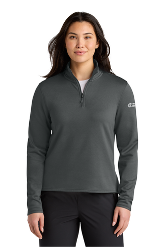 The North Face Women’s Aim 1/4-Zip Fleece image thumbnail