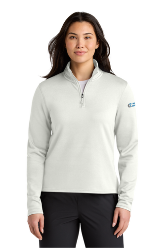 The North Face Women’s Aim 1/4-Zip Fleece image thumbnail