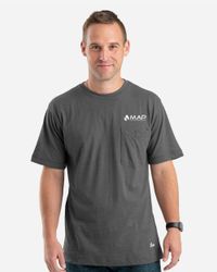 Image of Men's Lightweight Performance Pocket T-Shirt - BSM38