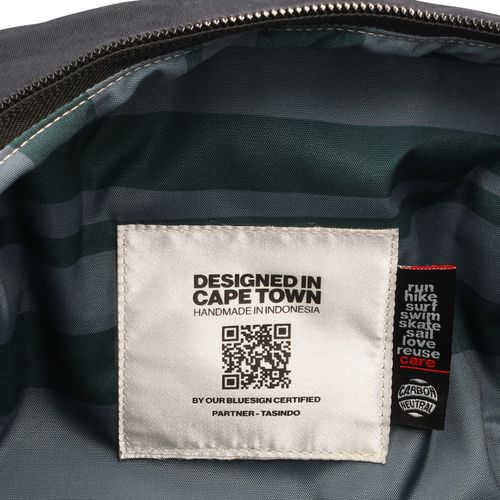 Wilderness X Sealand Wheelie Bag image thumbnail