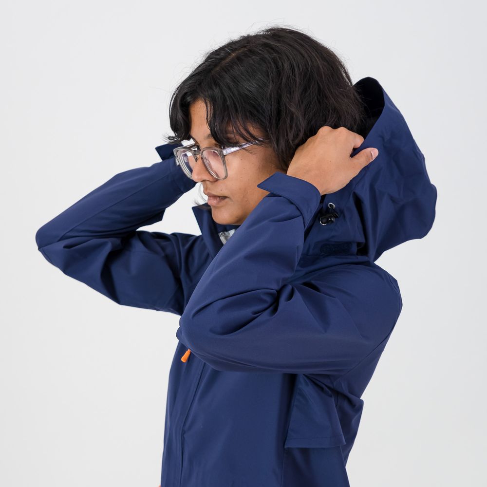 Explorer Jacket Women's Explorer Rain Jacket | Wilderness Store | Wilderness