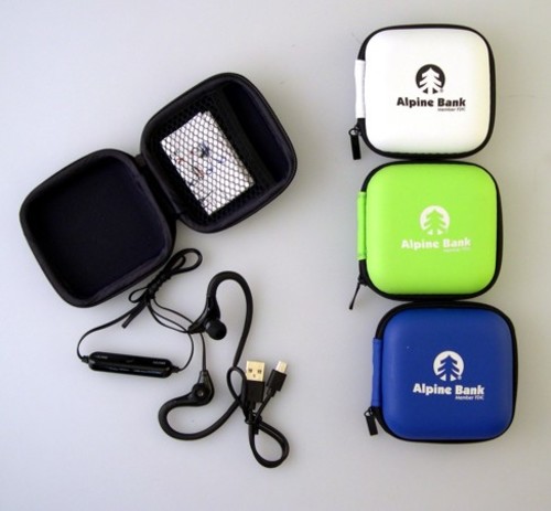 WIRELESS BLUETOOTH EARBUDS image thumbnail