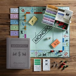 Image of Monopoly Vintage Bookshelf Edition