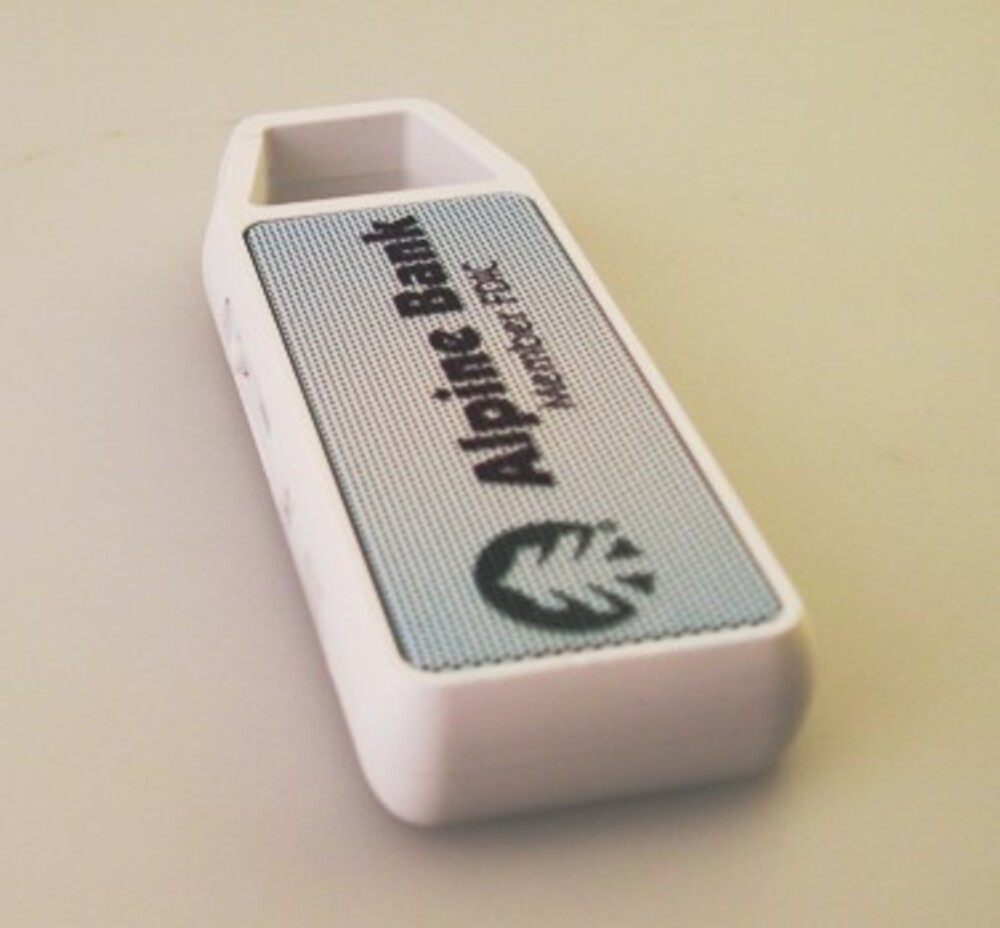 CLIP CLAP BLUETOOTH SPEAKER primary image